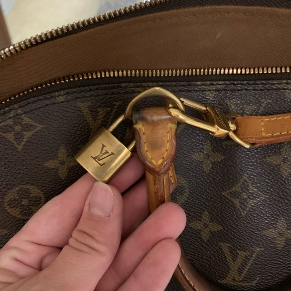 🔴SOLD🔴 Louis Vuitton Alma - Picture 5 of 6